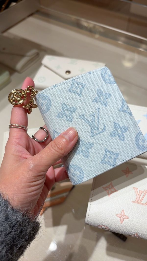 日本LV 新款 對開零錢短夾 日本LV 新款 對開零錢短夾