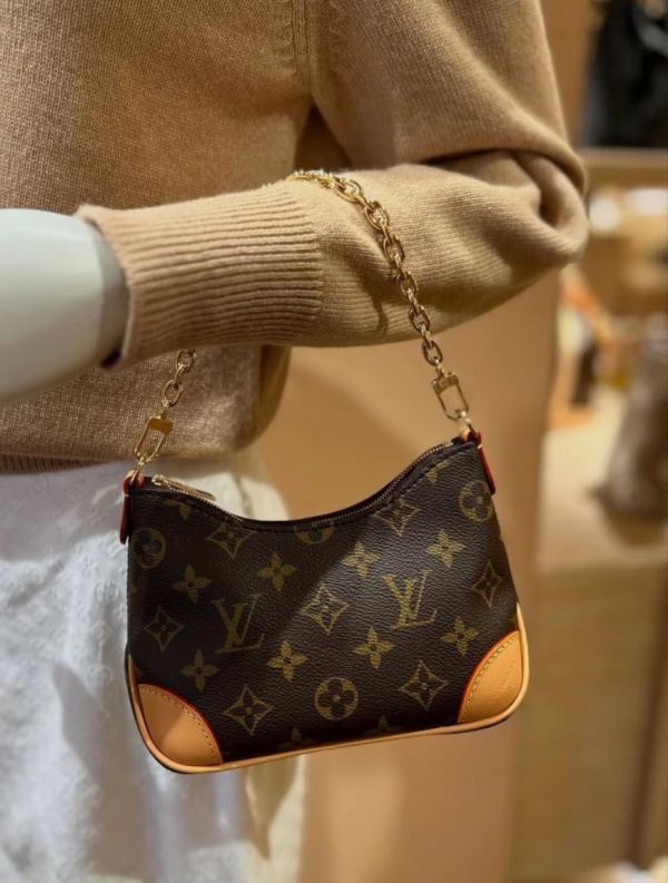 日本LV 牛角包 M25519 Nano Boulogne 日本LV 牛角包 M25519 Nano Boulogne