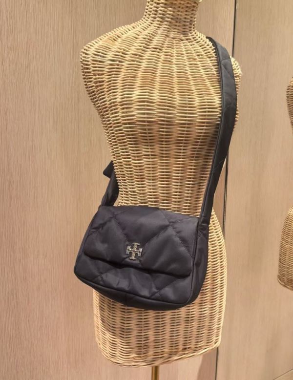 Tory Burch Kira Nylon Bag 尼龍肩背包 Tory Burch Kira Nylon Bag 尼龍肩背包