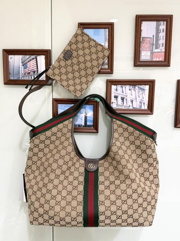 日本 春季秀款GUCCI GIGLIO 大托特包 日本 春季秀款GUCCI GIGLIO 大托特包