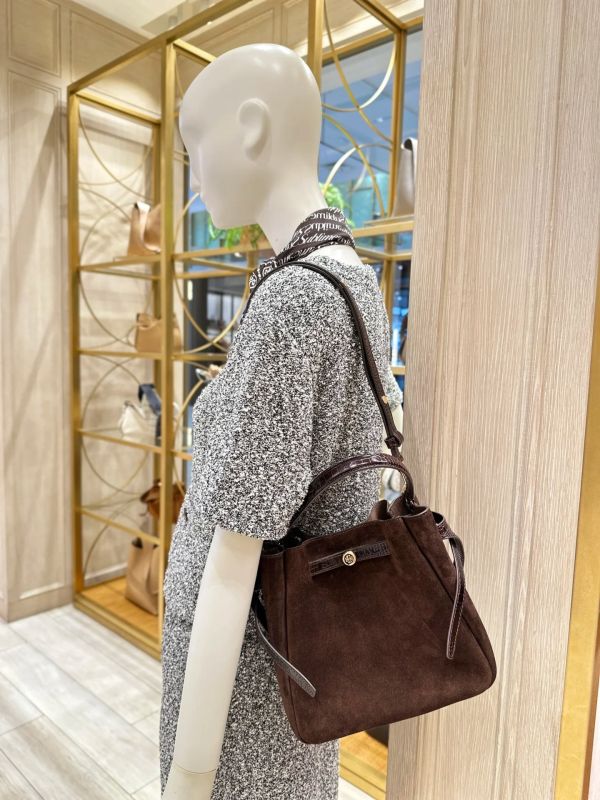 Tory Burch Romy麂皮水桶包(售價已折) Tory Burch Romy麂皮水桶包