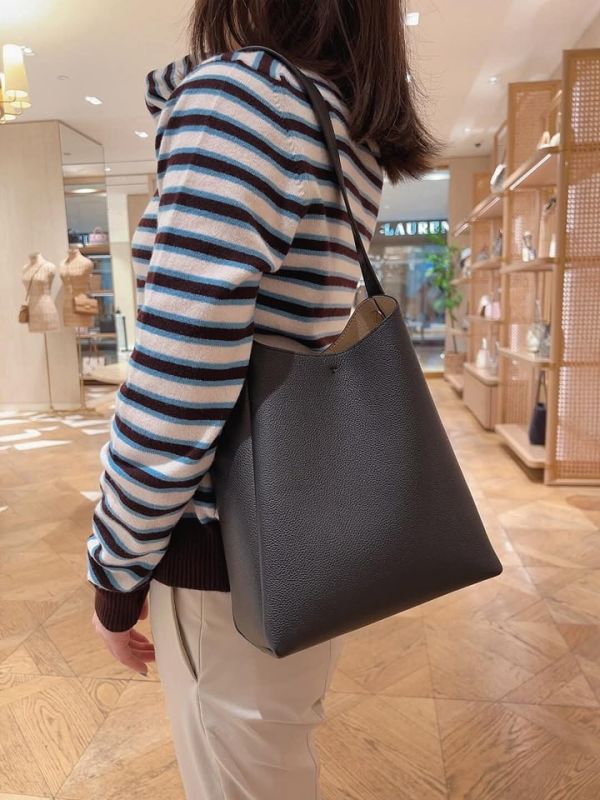 日本 Tory Burch Romy Hobo 牛皮包 日本 Tory Burch Romy Hobo 牛皮包