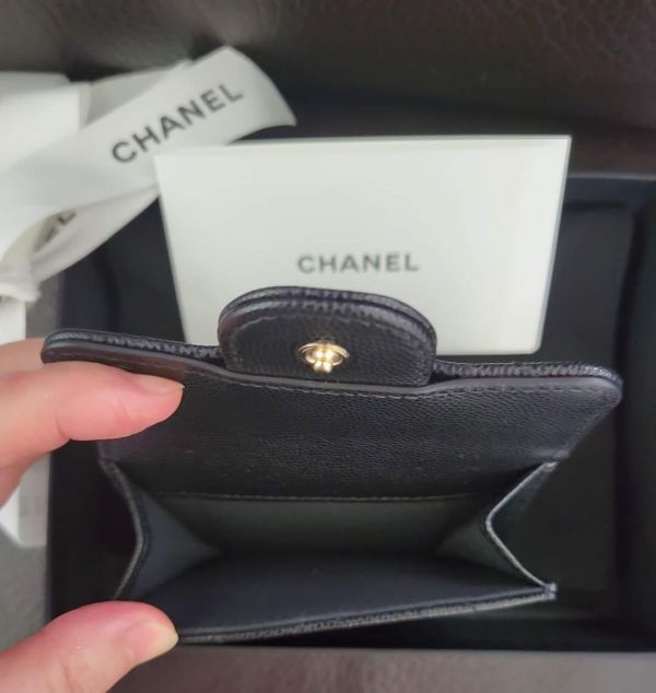 現貨CHANEL Mini 黑荔枝金釦小短夾(售價已折) CHANEL Mini 黑荔枝金釦小短夾