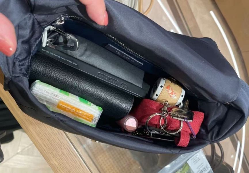 Tory Burch Kira Nylon Bag 尼龍肩背包 Tory Burch Kira Nylon Bag 尼龍肩背包