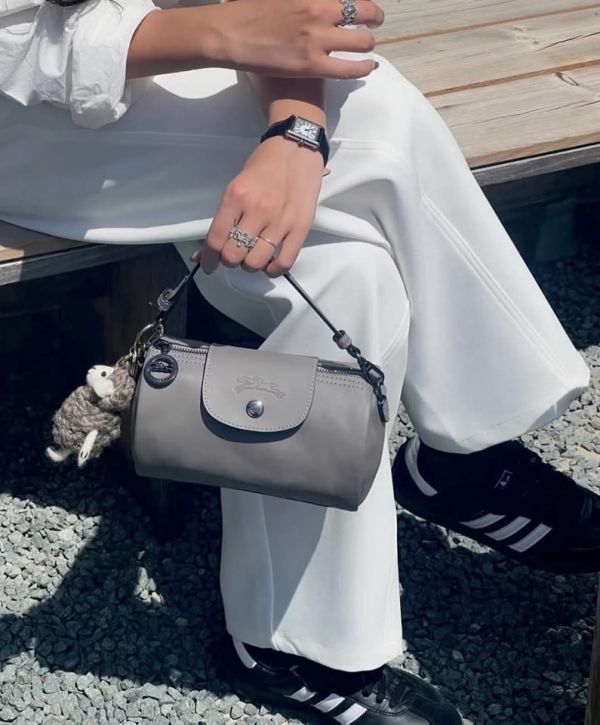 Longchamp 牛皮圓筒包 Longchamp 牛皮圓筒包