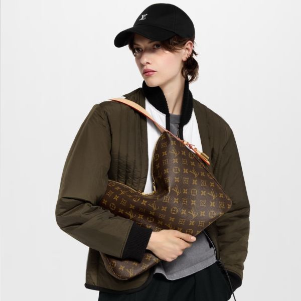 日本LOUIS VUITTON 路易威登 LV Slouchy MM 日本LOUIS VUITTON 路易威登 LV Slouchy MM