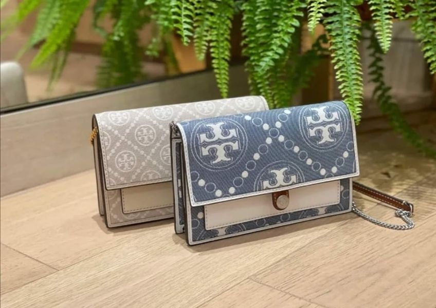 TORY  BURCH  MONOGRAM 迷你老花肩背包 TORY  BURCH  MONOGRAM 迷你老花肩背包