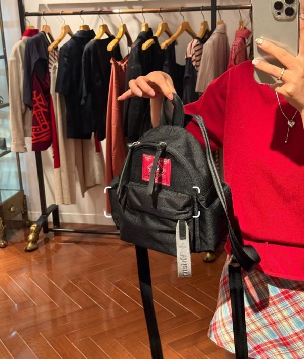 日本 Vivienne Westwood 壓紋 後背包 日本 Vivienne Westwood 壓紋 後背包