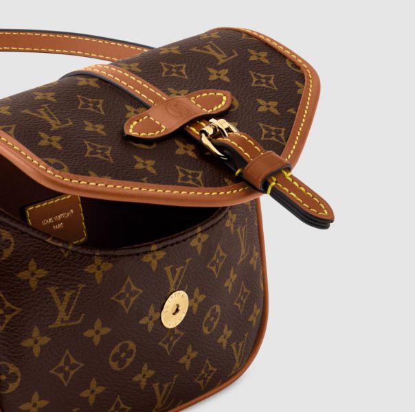 日本 LOUIS VUITTON 路易威登 LV ﻿M26969 Satchel 可穿戴式單肩包 日本 LOUIS VUITTON 路易威登 LV ﻿M27096 小包