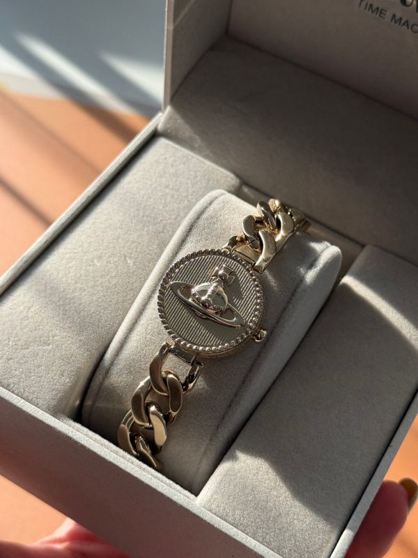 日本 Vivienne Westwood 西太后鏈條手錶 淡金 日本 Vivienne Westwood 西太后鏈條手錶 淡金