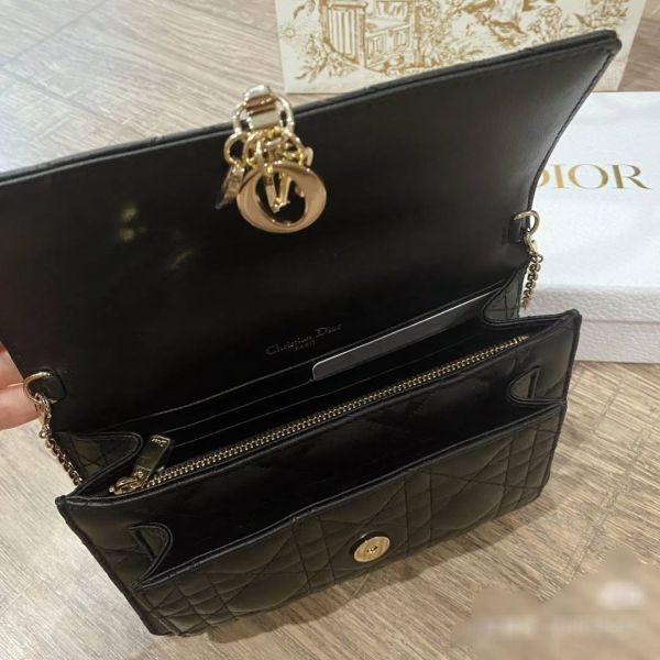 日本DIOR My Dior Daily 附鏈帶WOC手拿包 日本DIOR My Dior Daily 附鏈帶WOC手拿包