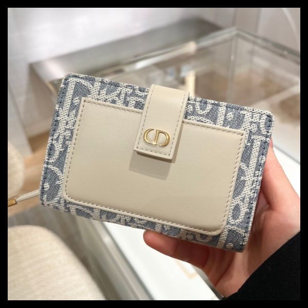 【日本限定】 Dior 30 Montaigne Dittany中夾 【日本限定】 Dior 30 Montaigne Dittany中夾