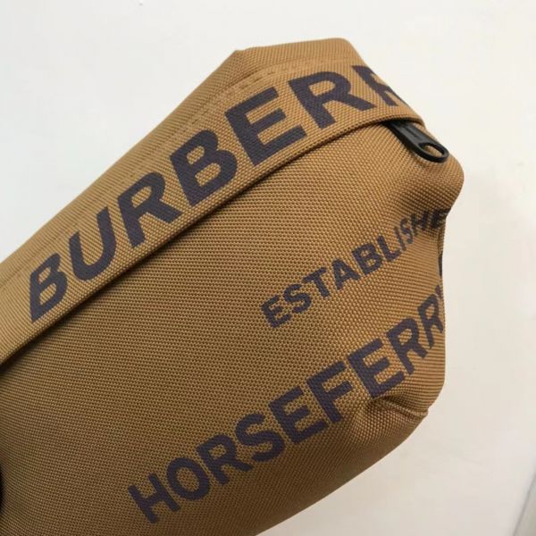 特價BURBERRY 緹花精紡字母LOGO腰包/胸包(售價已折) BURBERRY 緹花精紡字母LOGO腰包/胸包