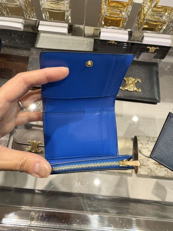 日本 CELINE NINO燙金字內異色三折皮夾 日本 CELINE NINO燙金字內異色三折皮夾