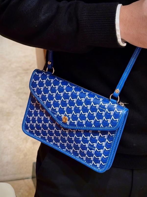 現貨-法國 MOYNAT 信封包 (售價已折) 法國 MOYNAT 信封包