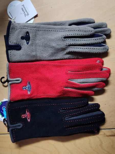 現貨＿日本代購-Vivienne Westwood滾邊毛料手套 現貨＿日本代購-Vivienne Westwood滾邊毛料手套