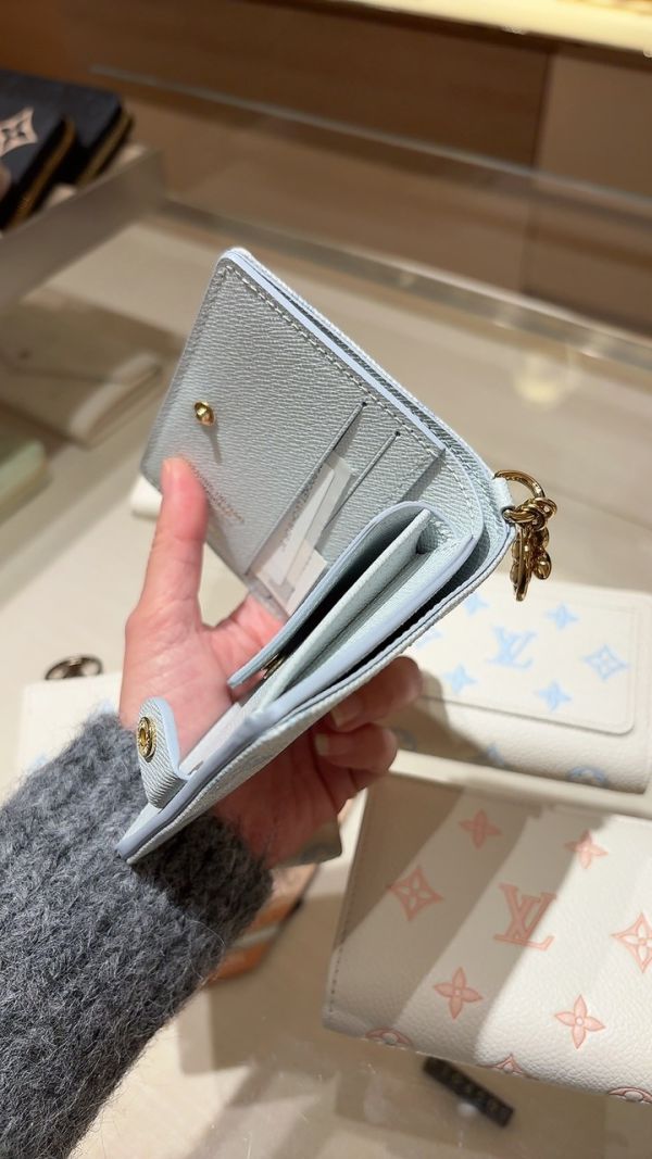 日本LV 新款 對開零錢短夾 日本LV 新款 對開零錢短夾