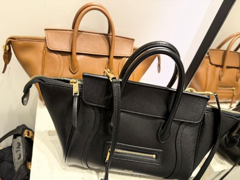 日本Celine NEW LUGGAGE柔軟亮澤羊皮革水餃包 日本Celine NEW LUGGAGE柔軟亮澤羊皮革水餃包