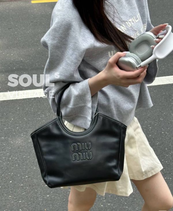 日本-miumiu IVY 皮革手袋 日本-miumiu IVY 皮革手袋