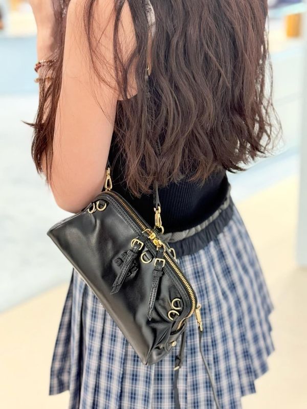 日本 Miu Miu Caprice 少女包 日本 Miu Miu Caprice 少女包