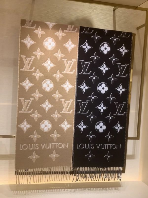 日本 LV  M78159 Essential Shine 圍巾 羊毛混紡金屬絲 日本 LV  M78159 Essential Shine 圍巾 羊毛混紡金屬絲