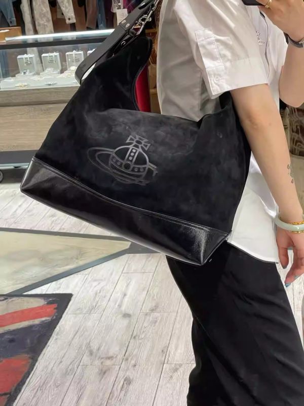日本 Vivienne Westwood hobo大容量單肩腋下托特包 日本 Vivienne Westwood hobo大容量單肩腋下托特包