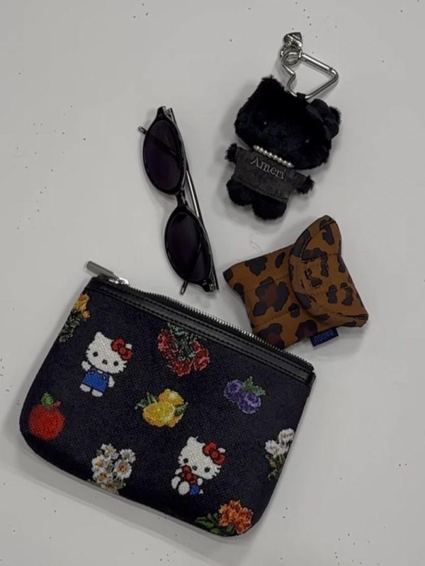 日本Hello Kitty x Ameri Vintage 小包 日本Hello Kitty x Ameri Vintage 小包