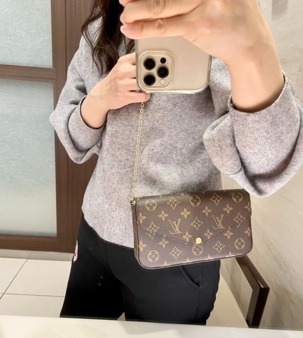 LOUIS VUITTON LV M81896 WOC 金鍊三合一斜背包 LOUIS VUITTON LV M61276 WOC 金鍊三合一斜背包
