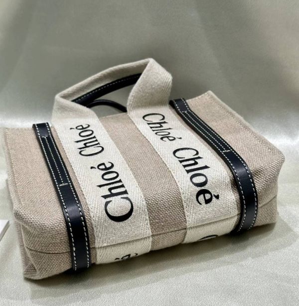 現貨CHLOE WOODY TOTE S號 亞麻帆布和亮面小牛皮手提包 CHLOE WOODY TOTE S號 亞麻帆布和亮面小牛皮手提包