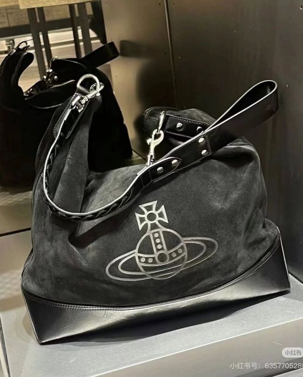 日本 Vivienne Westwood hobo大容量單肩腋下托特包 日本 Vivienne Westwood hobo大容量單肩腋下托特包