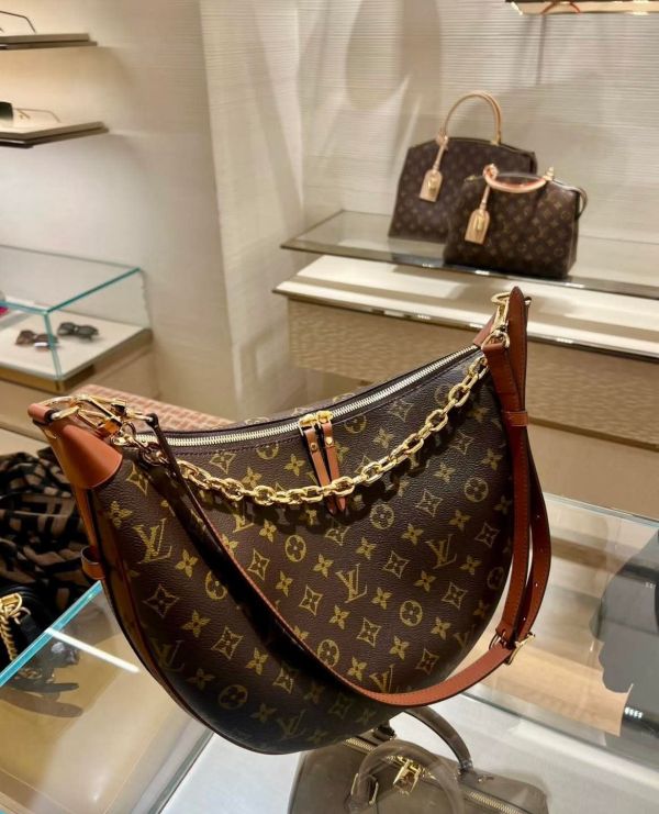 日本LV Loop Hobo M46311月亮包 日本LV Loop Hobo M46311月亮包