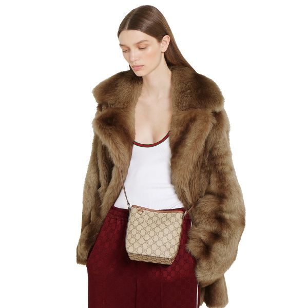 日本 Gucci GG Emblem經典老花 斜挎小水桶包 日本 Gucci GG Emblem經典老花 斜挎小水桶包