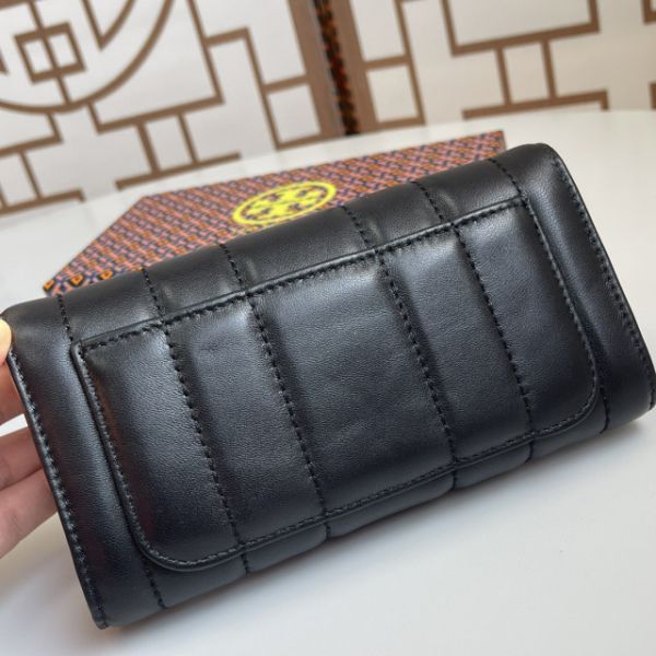 TORY BURCH KIRA绗缝羊皮信封式鎖扣長夾(售價已折) TORY BURCH KIRA绗缝羊皮信封式鎖扣長夾