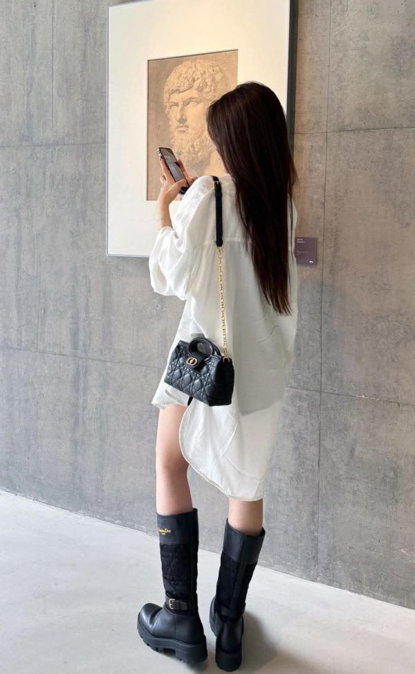 日本Dior Jolie Top Handle 迷你手提包Cannage 籐格紋羊皮 日本Dior Jolie Top Handle 迷你手提包Cannage 籐格紋羊皮