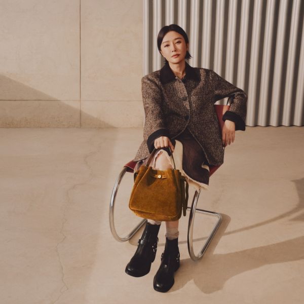 Tory Burch Romy麂皮水桶包(售價已折) Tory Burch Romy麂皮水桶包