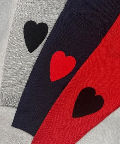 日本手臂有撞色愛心針織上衣 日本手臂有撞色愛心針織上衣