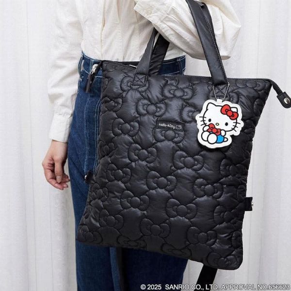 日本 HELLO KITTY 絎縫包三種形狀 2色可選 日本 HELLO KITTY 絎縫包三種形狀 2色可選