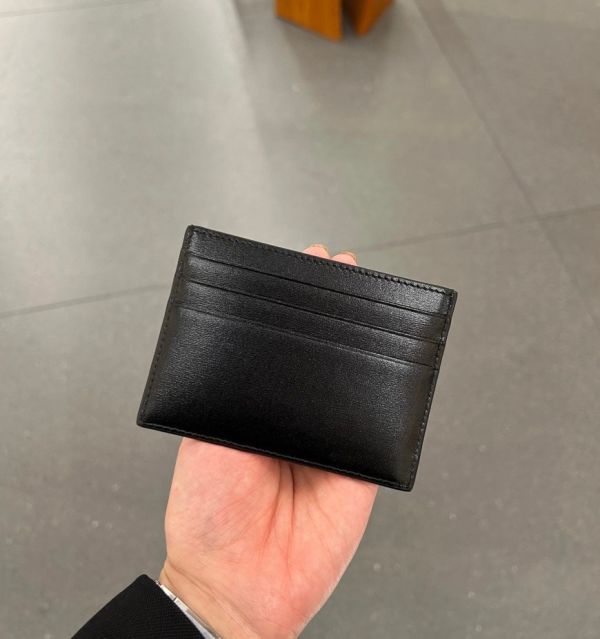 日本 Celine TRIOMPHE亮澤牛皮革卡片套 日本 Celine TRIOMPHE亮澤牛皮革卡片套