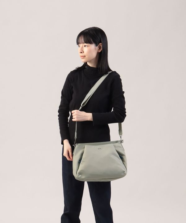 日本agnes b.OAS14-03 2way Shoulder Bags light green 日本agnes b.OAS14-03 2way Shoulder Bags light green