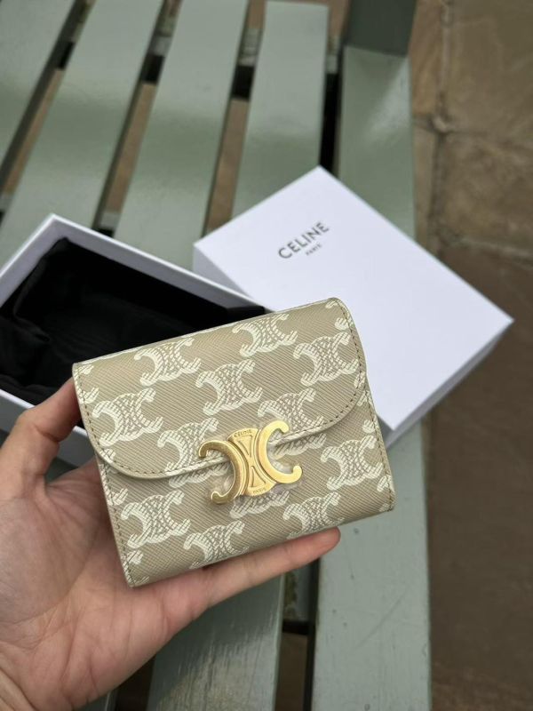 CELINE TRIOMPHE凱旋門老花短夾(售價已折) CELINE TRIOMPHE凱旋門老花短夾