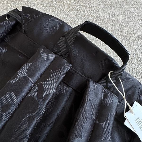 日本marimekko Everything Backpack L Unikko印花後背包藍色大號 日本marimekko マリメッコ Everything Backpack  I Unikko 背包藍色大號