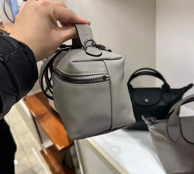 新款 可背的化妝包 Longchamp Le Pliage Xtra Vanity XS 新款 可背的化妝包 Longchamp Le Pliage Xtra Vanity XS