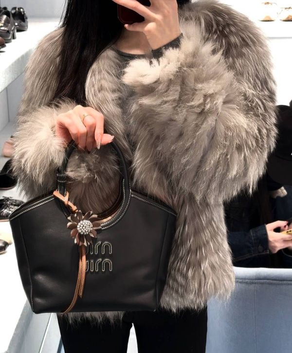 日本-miumiu IVY 皮革手袋 日本-miumiu IVY 皮革手袋