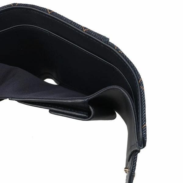 CHANEL 香奈兒牛仔布三折短夾(售價已折) CHANEL 香奈兒牛仔布三折短夾