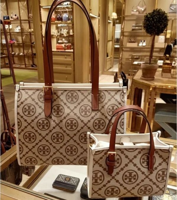 日本代購-Tory burch Monogram老花托特包 日本代購-Tory burch Monogram老花托特包