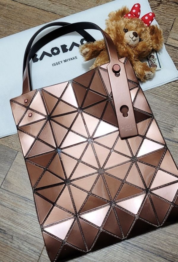 現貨日本BAOBAO ISSEY MIYAKE CARAT 托特包(售價已折) 現貨日本BAO BAO ISSEY MIYAKE CARAT 托特包