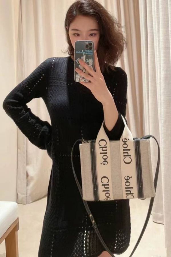 現貨CHLOE WOODY TOTE S號 亞麻帆布和亮面小牛皮手提包 CHLOE WOODY TOTE S號 亞麻帆布和亮面小牛皮手提包