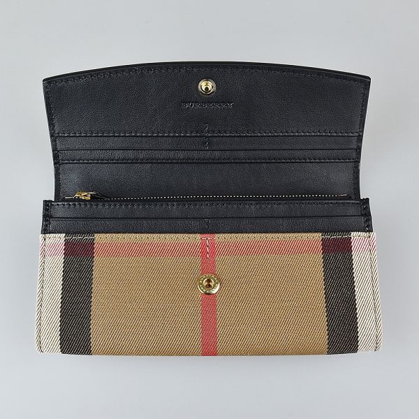 現貨特價BURBERRY House 格紋拼接皮革扣式長夾(售價已折) 日本代購,BURBERRY,House ㄝ長夾