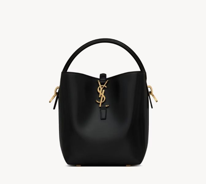 日本 YSL Le 37亮面皮革小型手袋水桶包 日本 YSL Le 37亮面皮革小型手袋水桶包