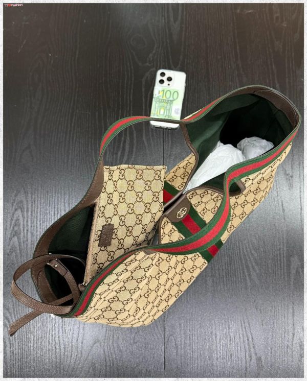 日本 春季秀款GUCCI GIGLIO 大托特包 日本 春季秀款GUCCI GIGLIO 大托特包